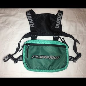 Black Pyramid Chest Rig (Turquoise)